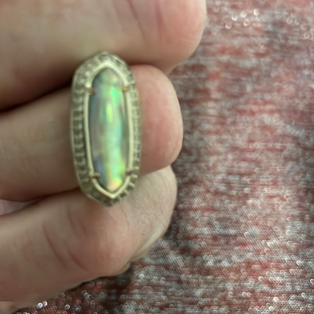 Kendra Scott ring. Abalone in color